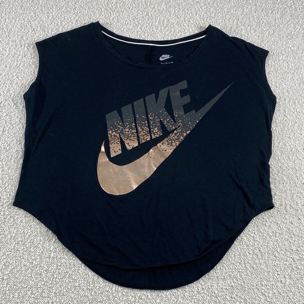 Nike Women's Black and rose Gold Short Sleeve Tee